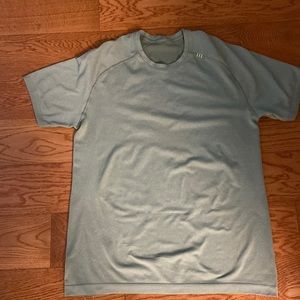 Lululemon shirt